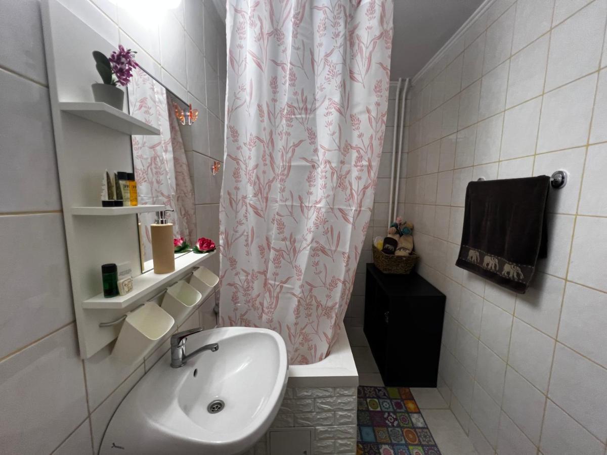 Crisshome1 Bukareszt Zewnętrze zdjęcie